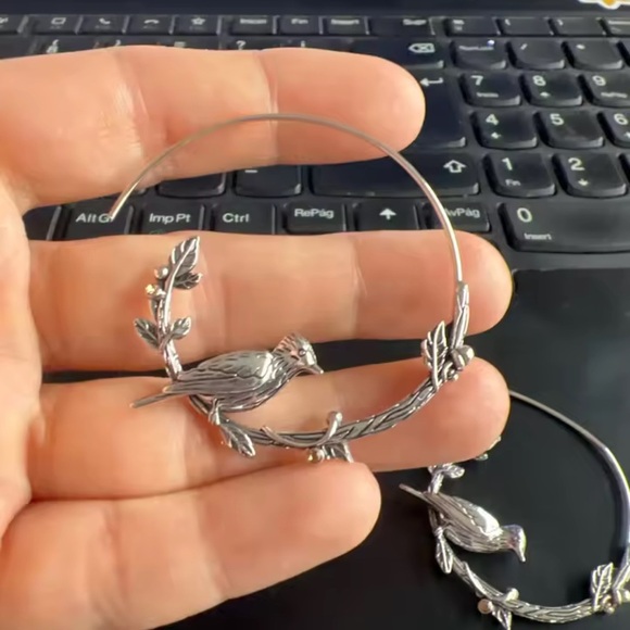 Vintage Bird Hoop Silver Earrings - Picture 5 of 5